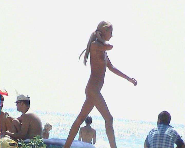 Beach Babes Collection: Hot Amateur Girls Exposed