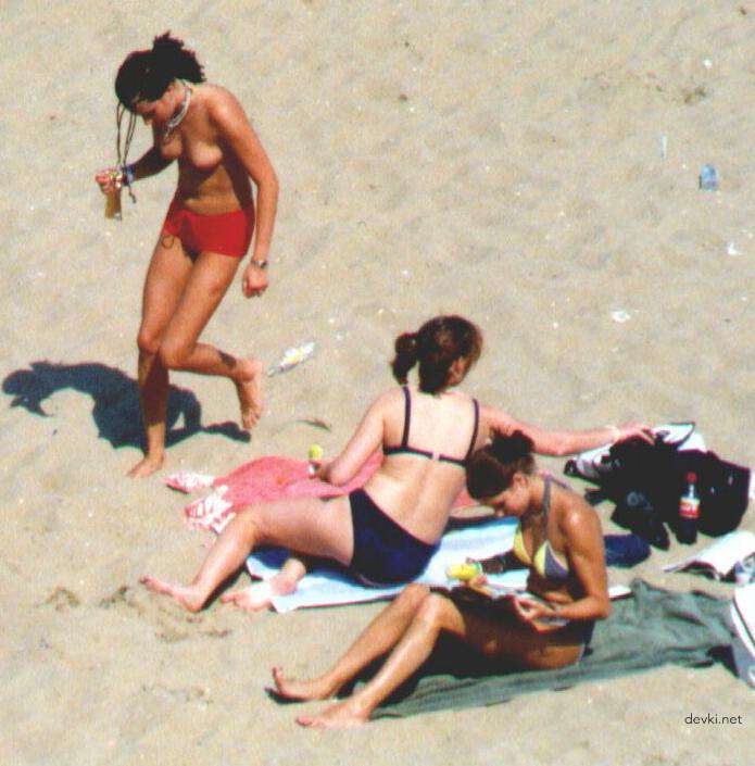 Beach Babes Collection: Hot Amateur Girls Exposed