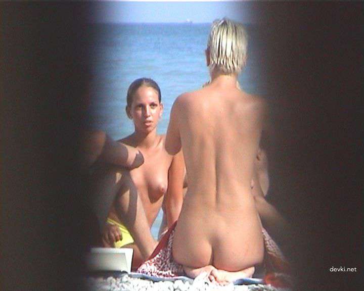 Beach Babes Collection: Hot Amateur Girls Exposed