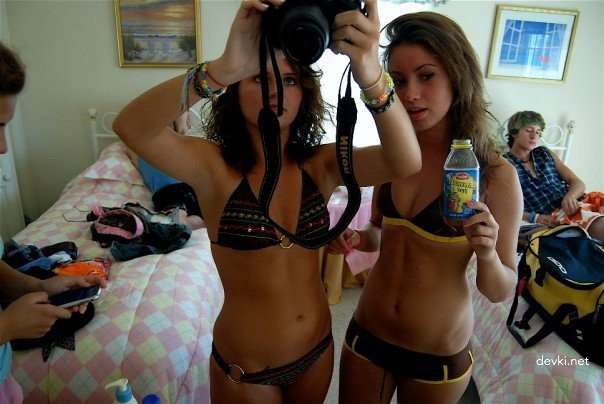 Beach Babes Collection: Hot Amateur Girls Exposed