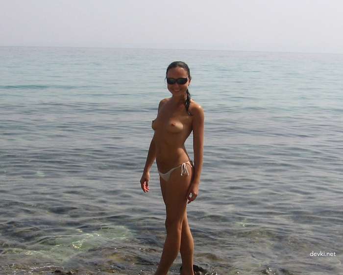 Beach Babes Collection: Hot Amateur Girls Exposed