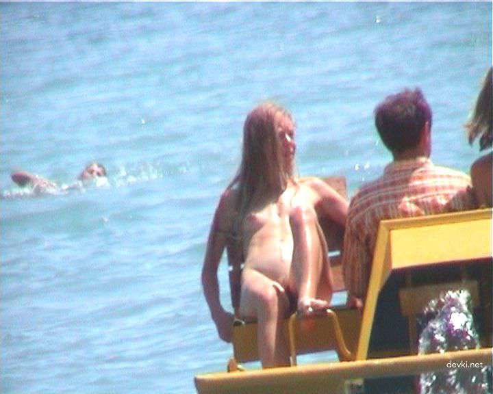 Beach Babes Collection: Hot Amateur Girls Exposed