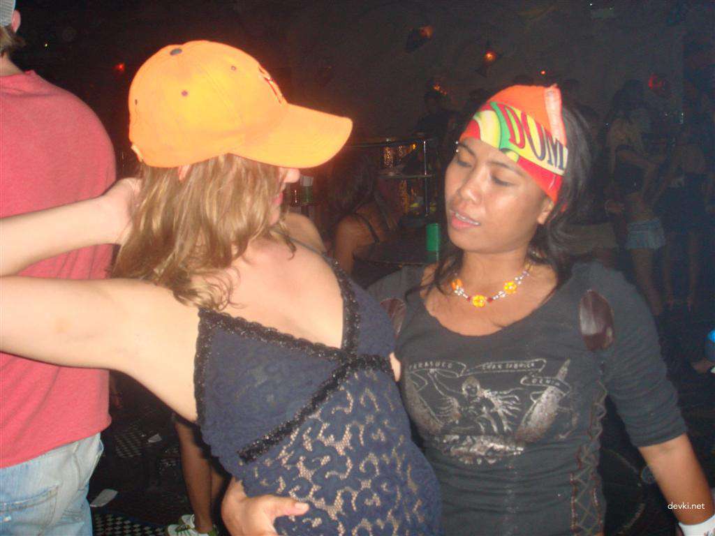 Hot Amateur Girl Goes Wild in Full HD Porn Pics - Explicit XXX Content