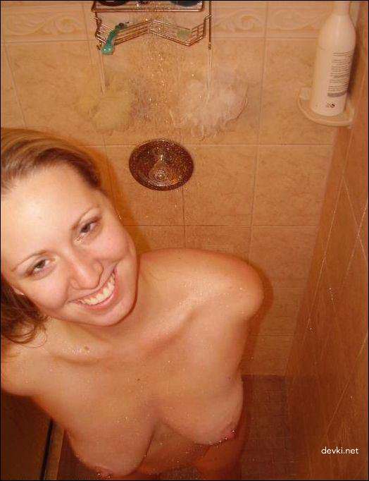 Explicit Amateur Nude Girls: Uncensored Photos for Adults Only