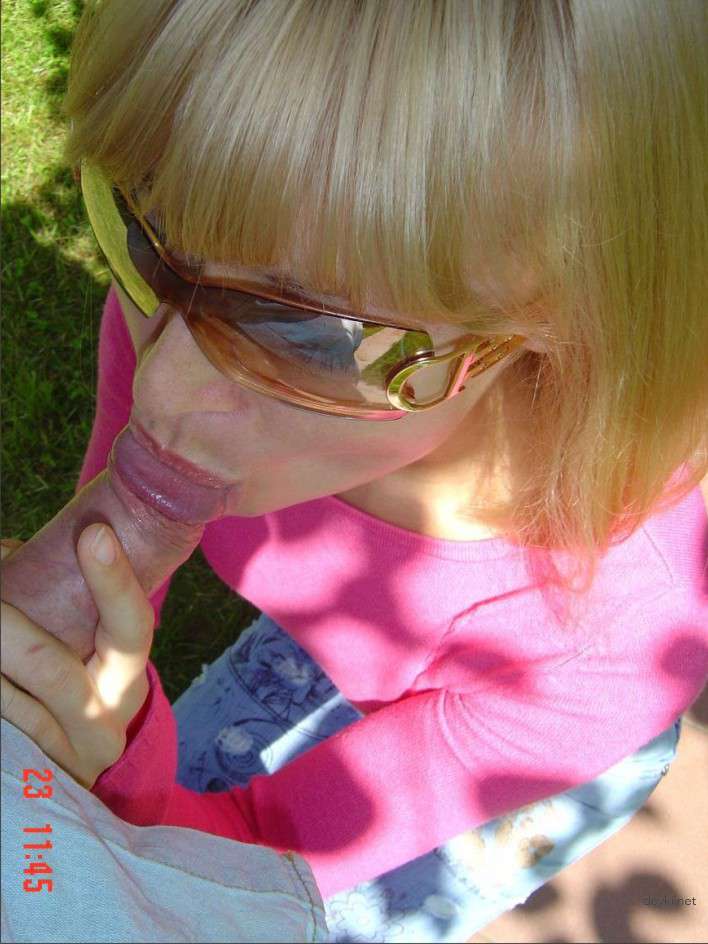 Mature Woman Poses Nude and Sucks Cock: Amateur Porn Photo Shoot