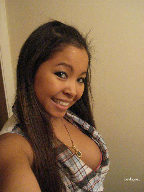 Explicit Amateur Brunettes Nude in Private Photos - Hot XXX Content!