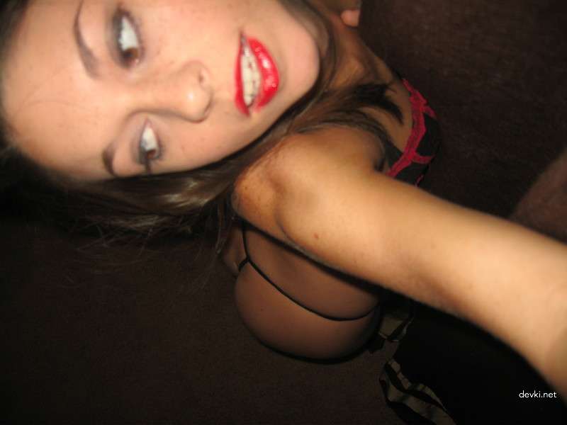 Explicit Amateur Brunettes Nude in Private Photos - Hot XXX Content!