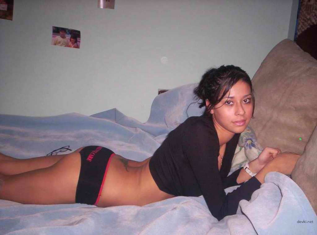 Explicit Amateur Brunettes Nude in Private Photos - Hot XXX Content!