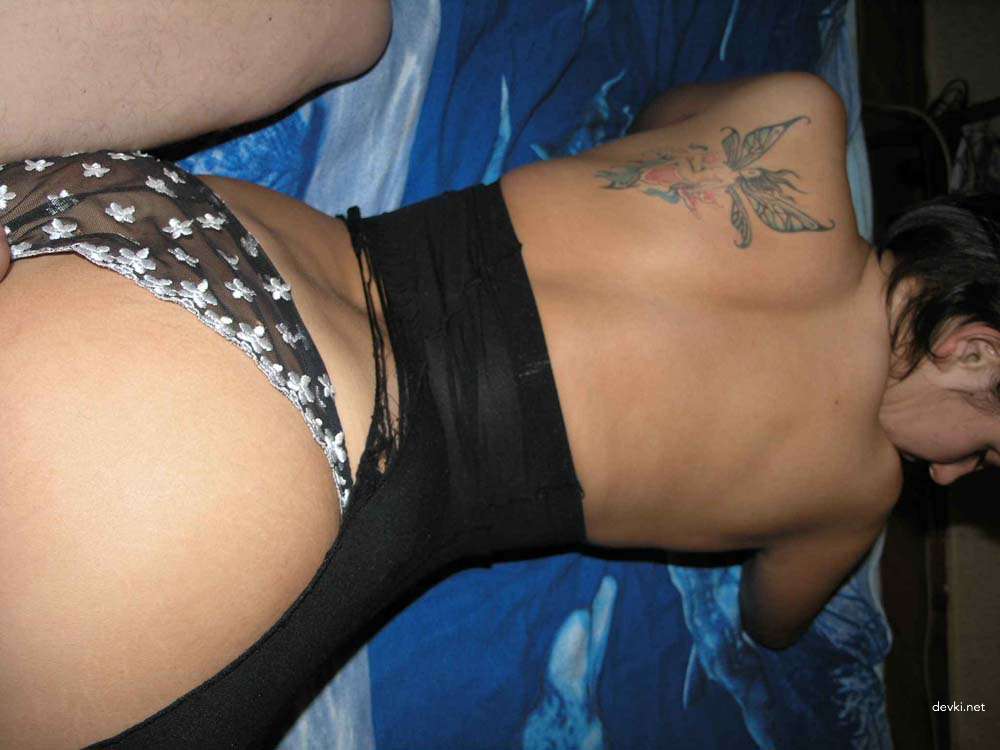 Big Boobs Amateur Girl in Explicit Porn Photo Shoot