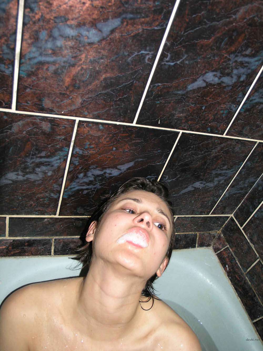 Big Boobs Amateur Girl in Explicit Porn Photo Shoot