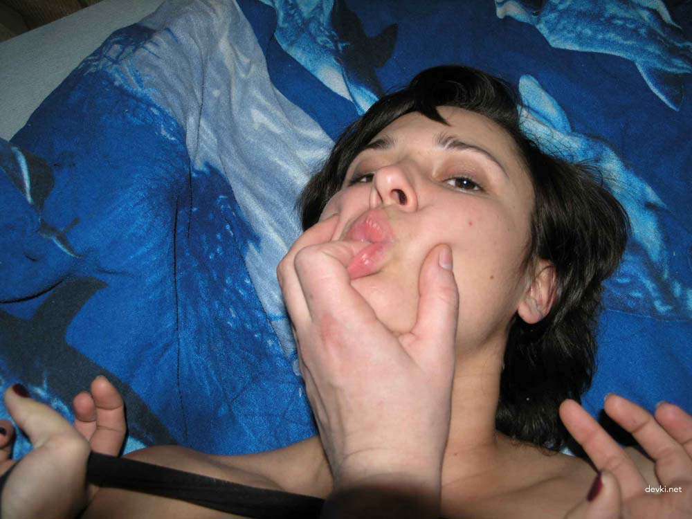 Big Boobs Amateur Girl in Explicit Porn Photo Shoot