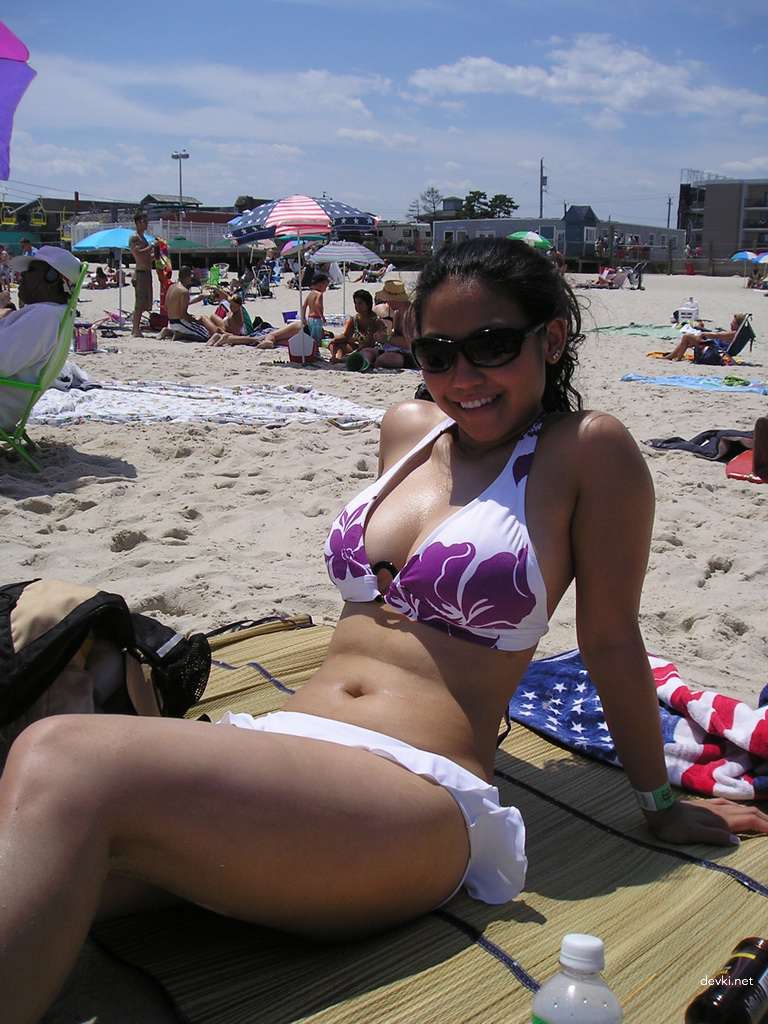 Hot Asian Babes Nude Photos: Explicit Amateur Porn Collection