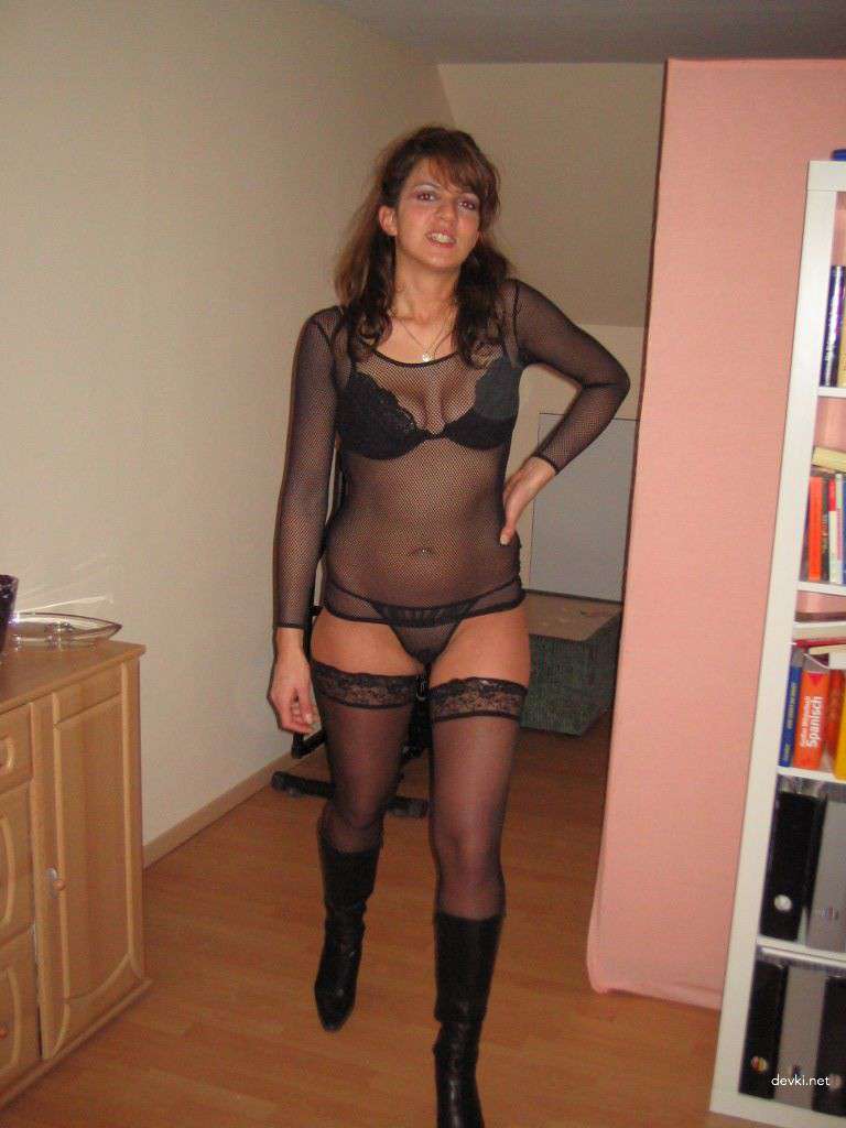 Hot Latina Babes Naked and Explicit in Amateur Porn Pics