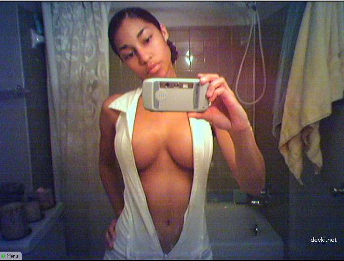 Hot Latina Babes Naked and Explicit in Amateur Porn Pics