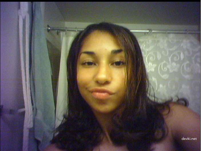 Hot Latina Babes Naked and Explicit in Amateur Porn Pics