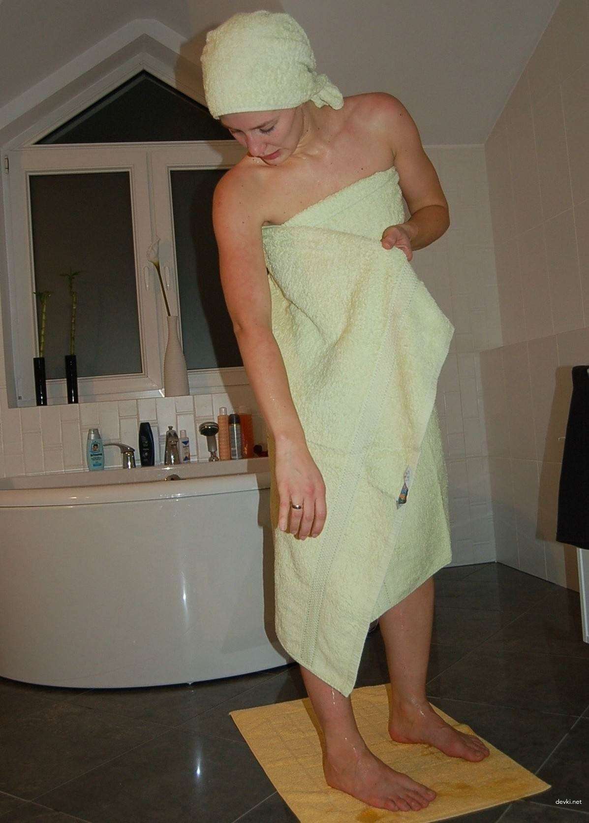 Steamy Amateur Shower Sex Photos - Raw and Uncensored!