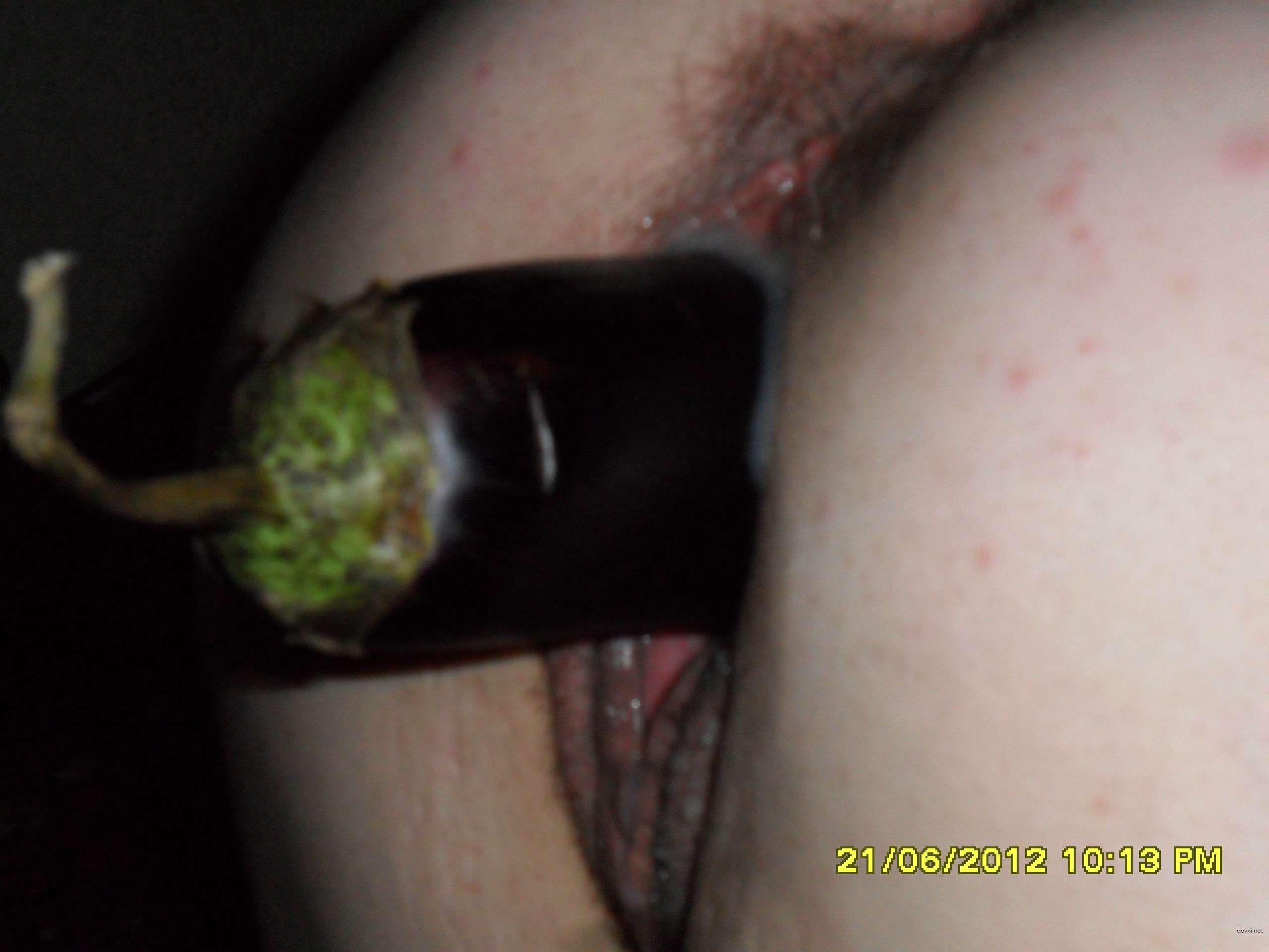 Extreme Vegetable Insertion in Pounded Pussy Amateur Porn