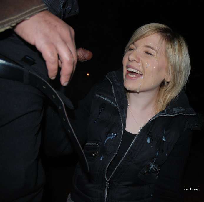 Friend Loves Sucking Dicks: Amateur Porn Photos