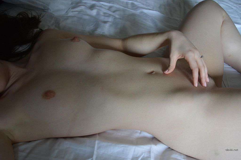 Amateur Girl Private Photos: Explicit XXX Pics for Adults Only