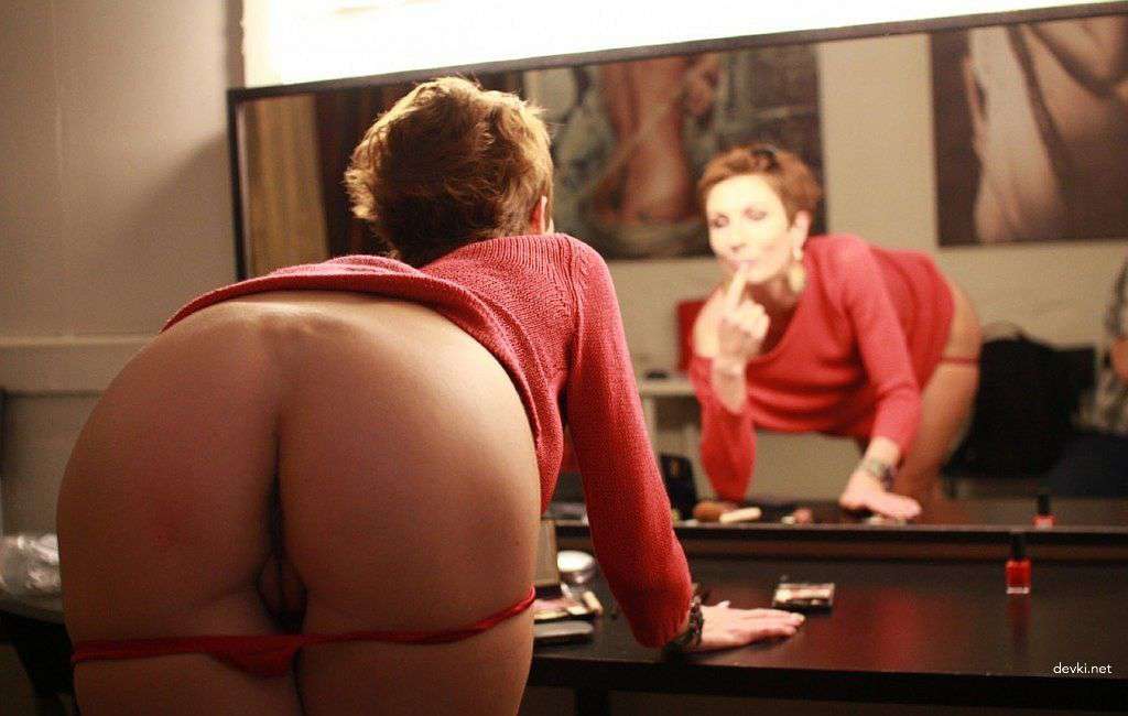 Wild Redhead Sex Orgy with Amateur Wife - Explicit Amateur Porn Photos