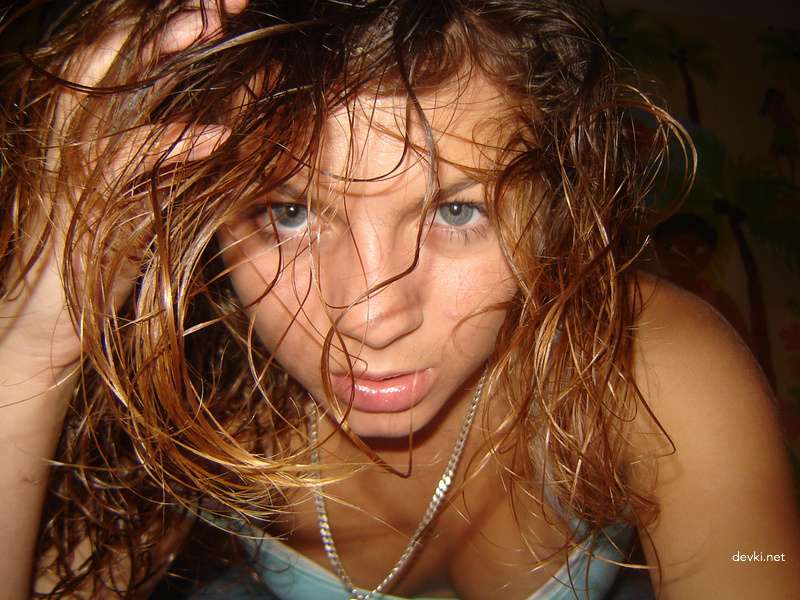 Sensual Brunette's Steamy Erotic Amateur Photos - Explicit Seduction