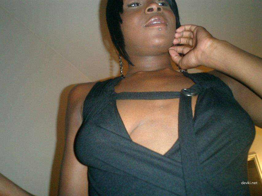 Interracial Amateur Sex: White Guy Fucks Black Girl - XXX Hardcore Action