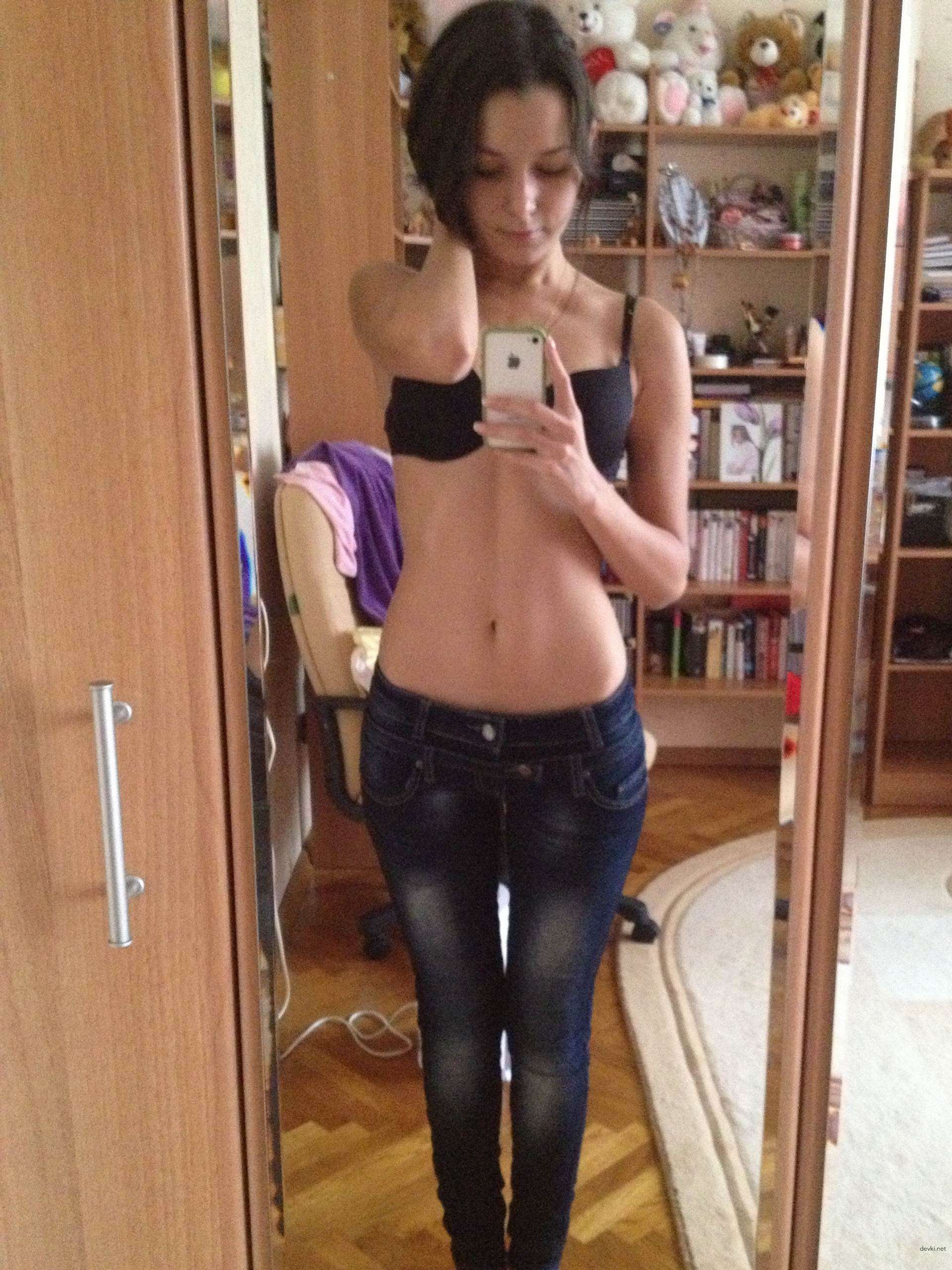 Amateur Home Blowjob: Explicit Oral Sex Photos