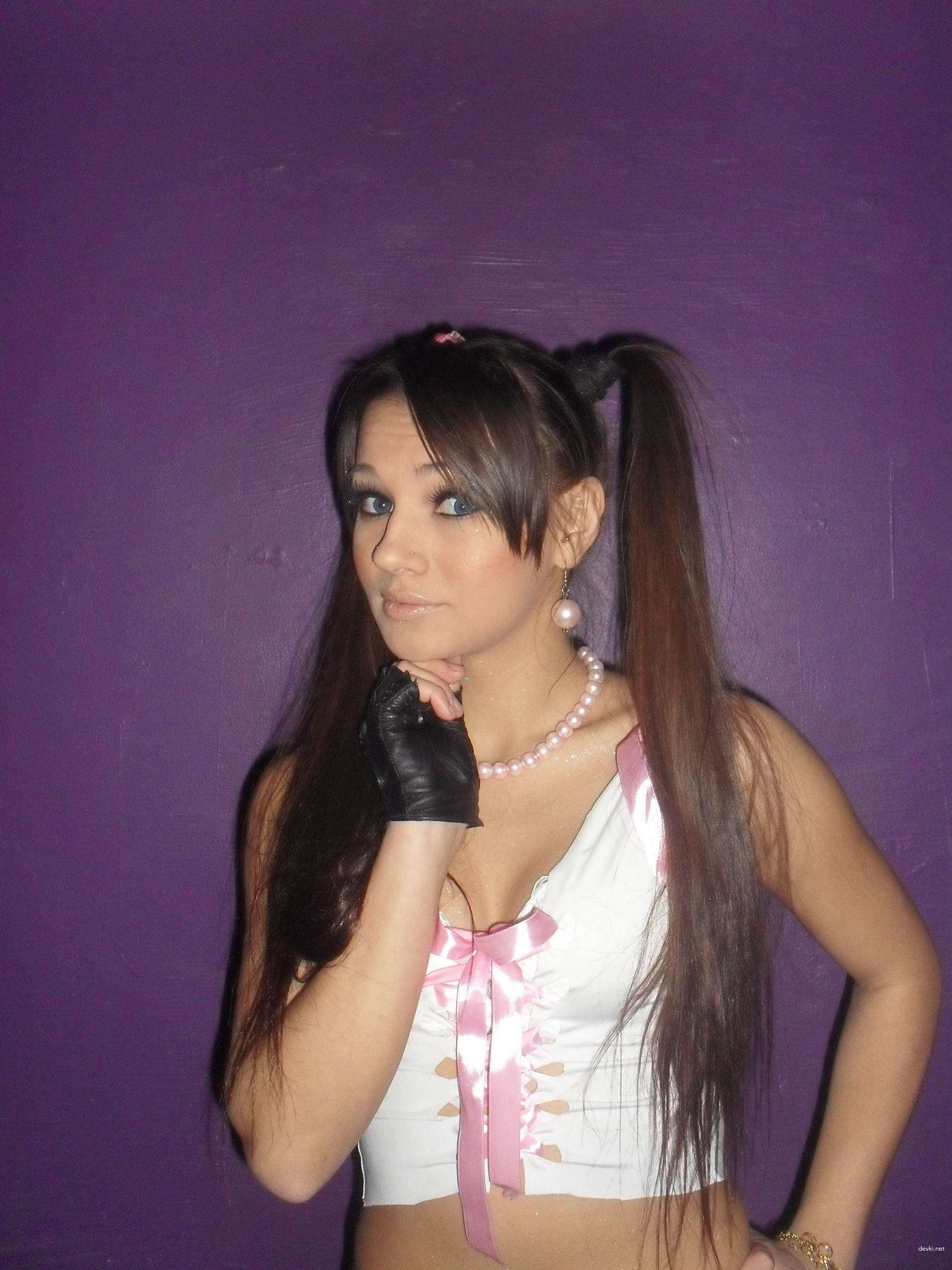 Amateur Home Blowjob: Explicit Oral Sex Photos