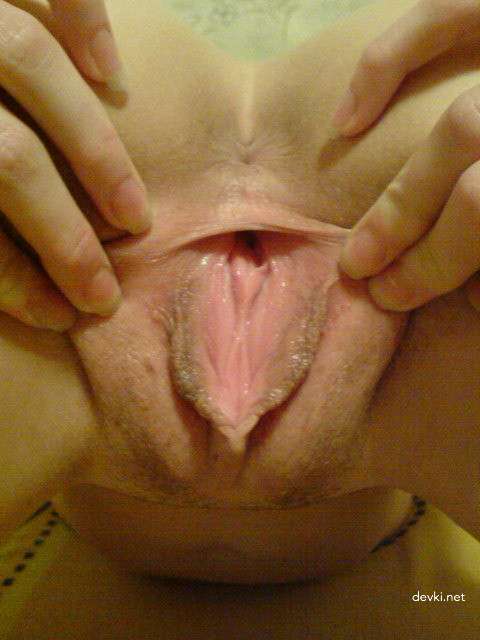 Young Wife Amateur Porn: Explicit Photos of Hot Russian Wife