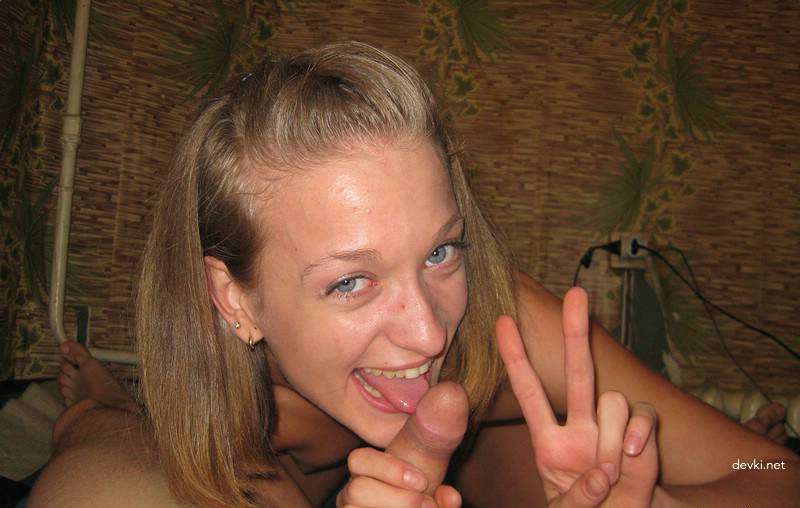 Explicit Amateur Porn Photos of Young Girlfriend - Hot and Uncensored!