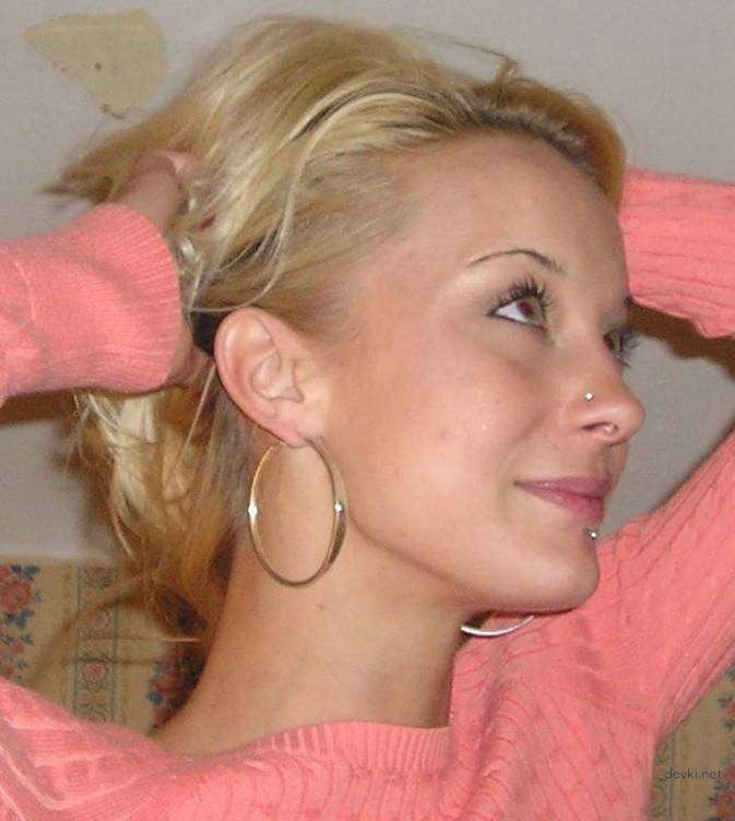 Skinny Slut Engages in Hardcore Sex Action