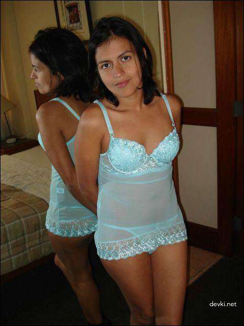 Brunette Amateur Porn Album: Explicit XXX Photos for Your Pleasure