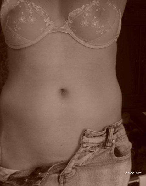 Naked Blonde Covered in Cum: Amateur Porn Photo Explosion