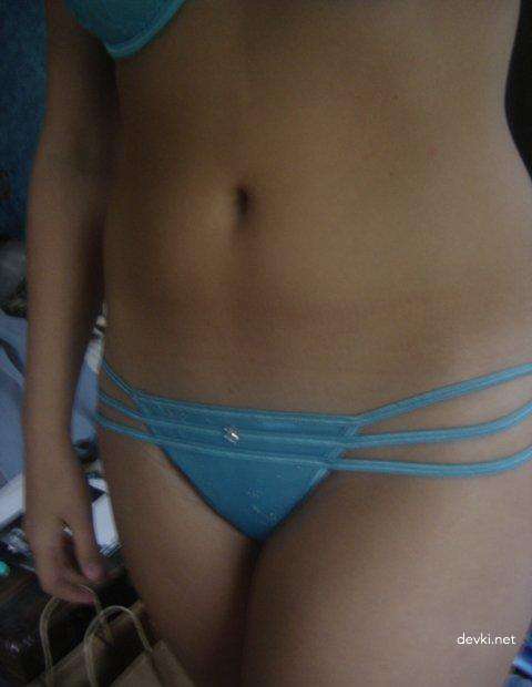 Naked Blonde Covered in Cum: Amateur Porn Photo Explosion