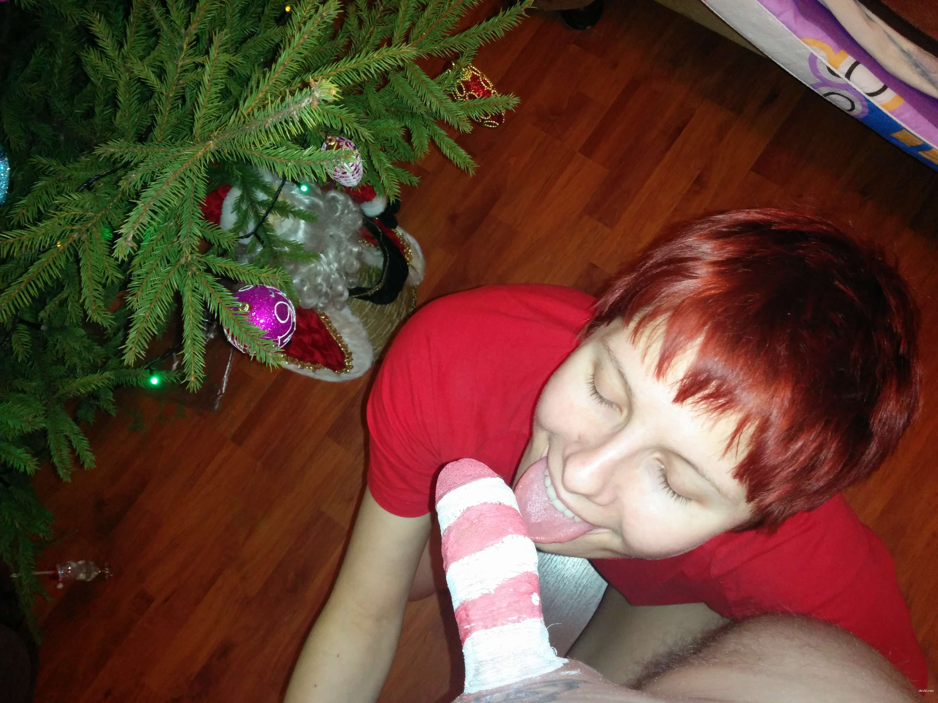 Fiery Redhead Blowjob Queen Amateur Porn Photo - Explicit and Raw!