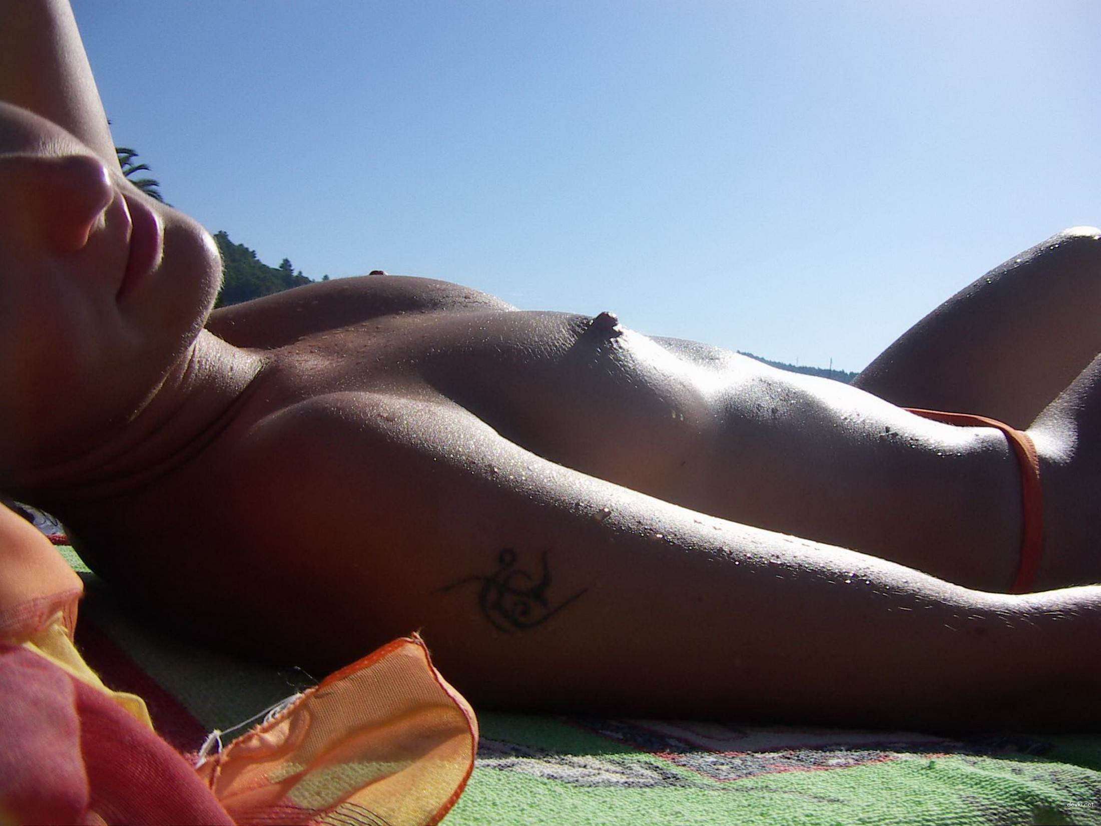 Blonde in Glasses Gives Blowjob: Amateur Porn Photo