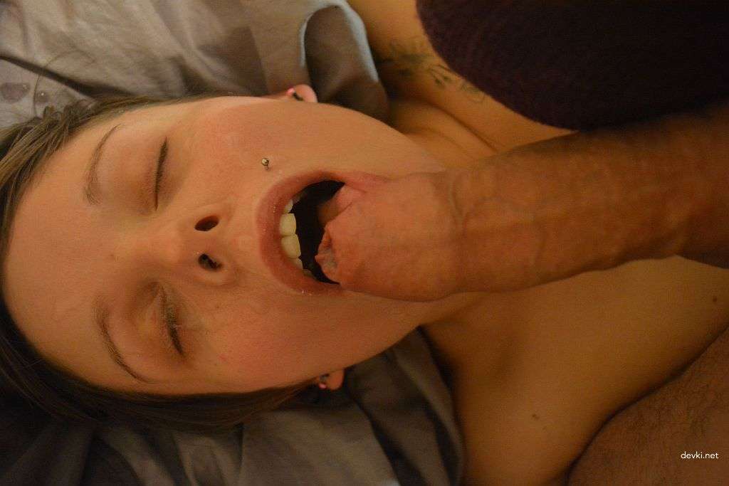 Hot Amateur Slut Fucks Multiple Men in Hardcore Porn Pics