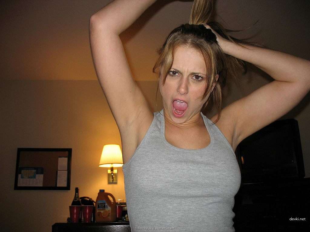 Amateur Girlfriend Blowjob - Explicit Cock Sucking Photo