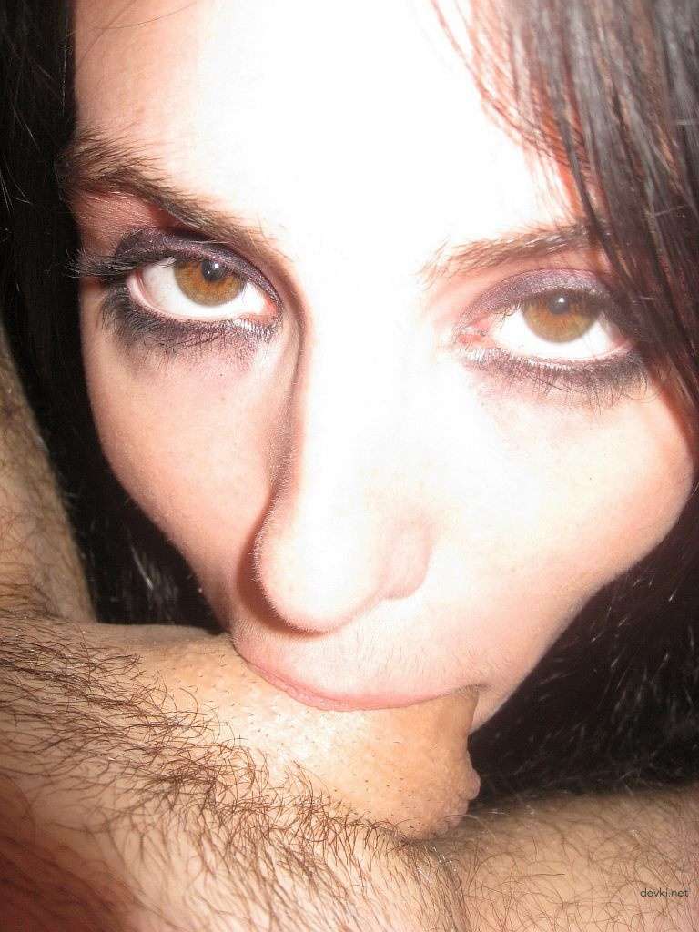 Amateur Girlfriend Blowjob - Explicit Cock Sucking Photo