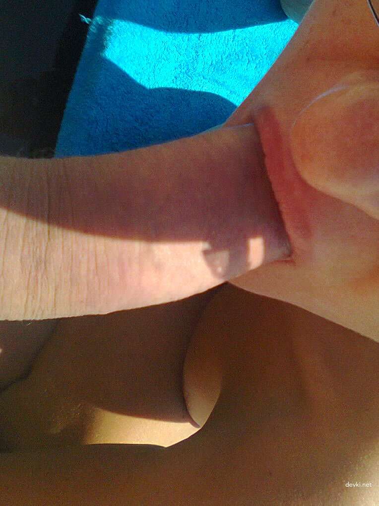 Slutty Amateur Closes Season with Explicit Porn Photos - XXX Content