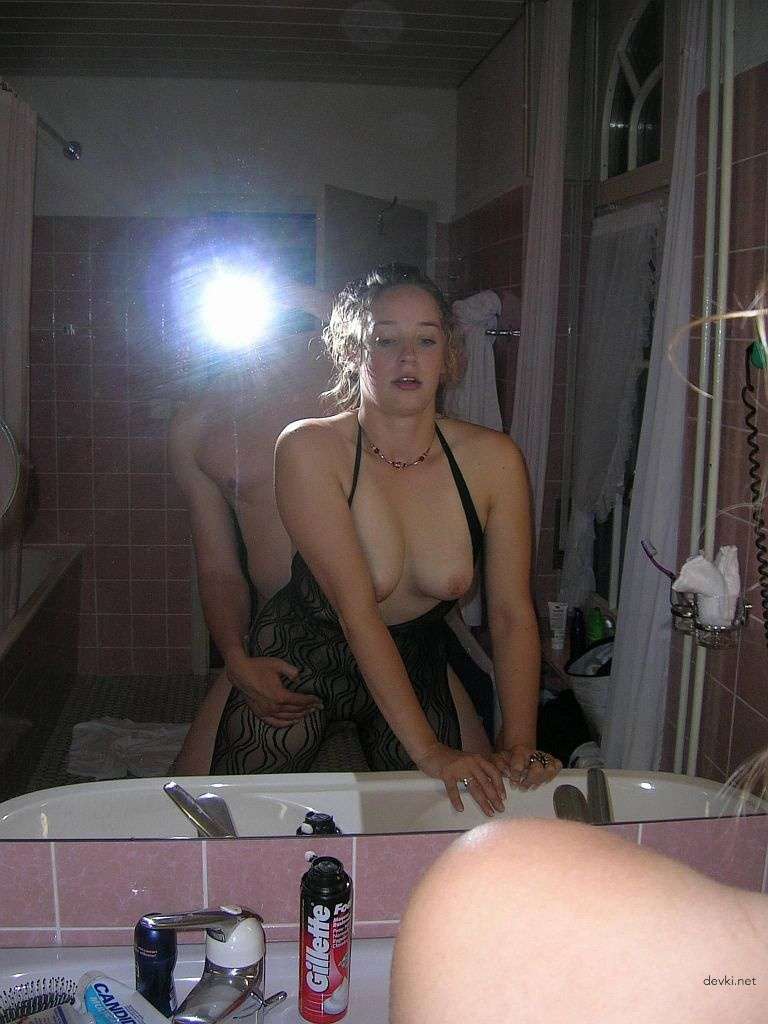 Explicit Amateur Porn Photos: Intimate Woman's XXX Pics