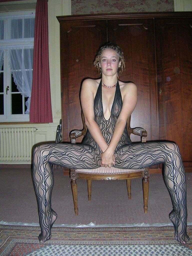 Explicit Amateur Porn Photos: Intimate Woman's XXX Pics