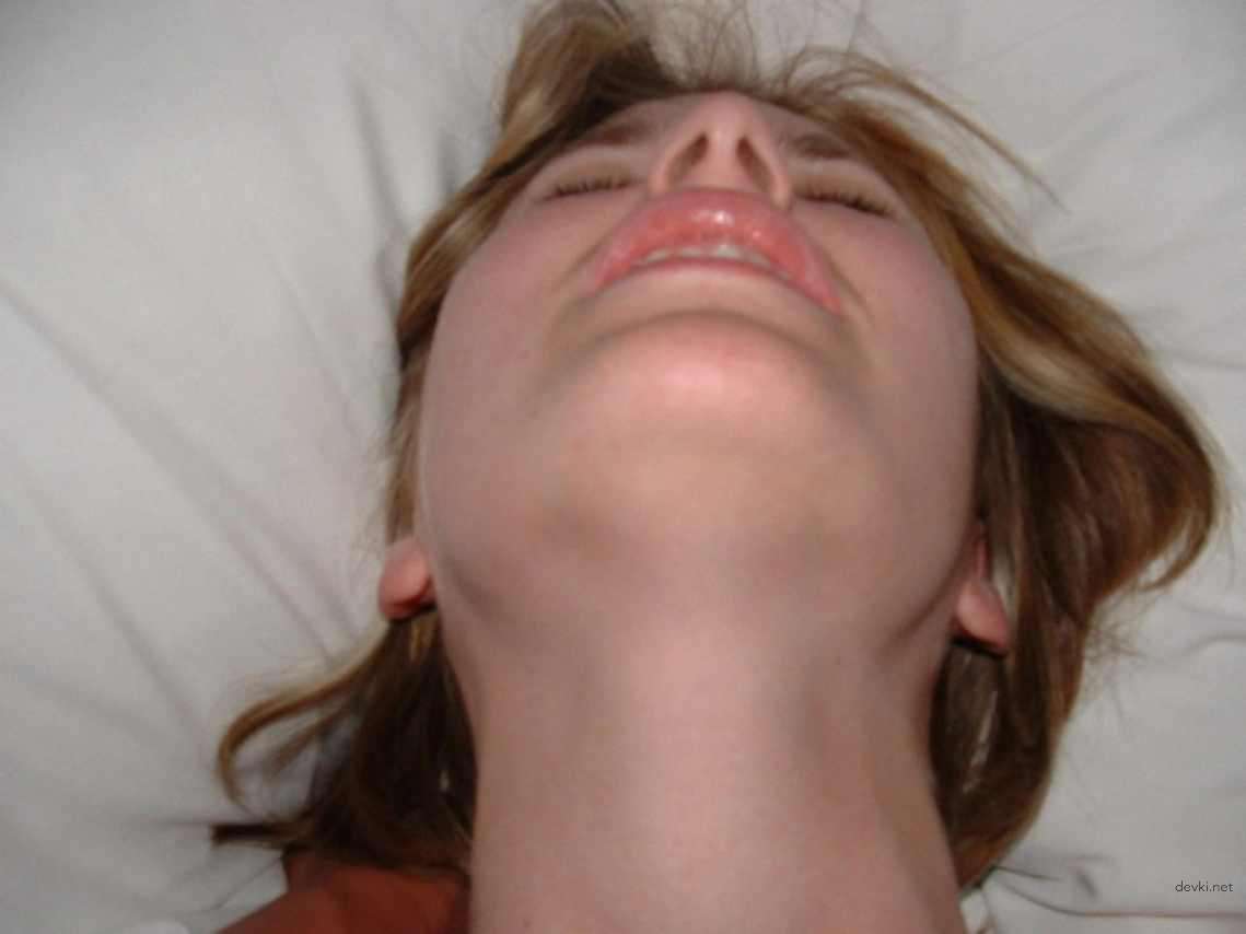 Passionate woman displays hairy pussy in amateur porn pic