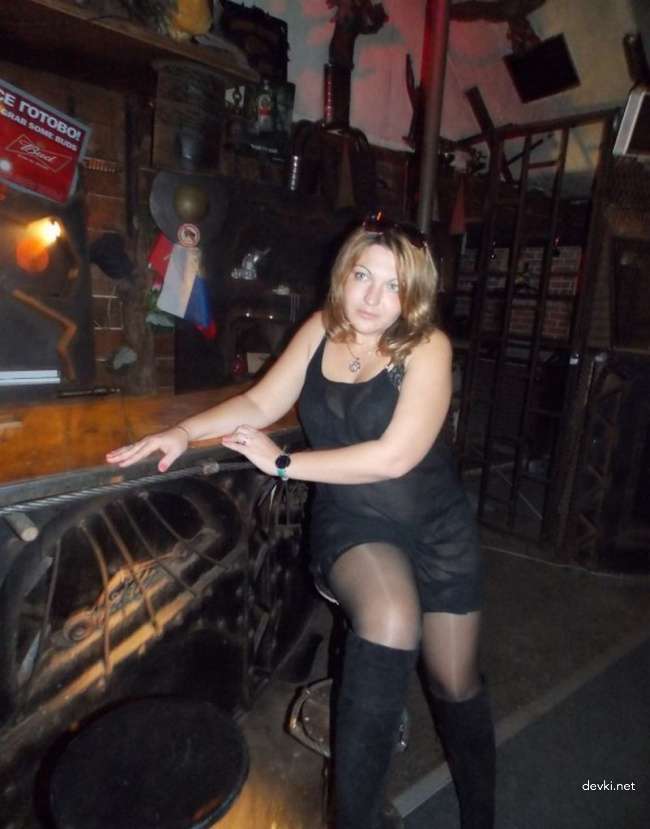 Two Men Fuck BBW in Amateur Porn Pic