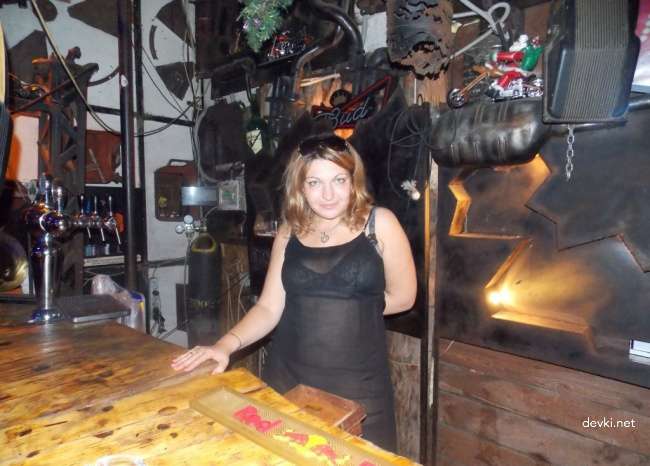 Two Men Fuck BBW in Amateur Porn Pic