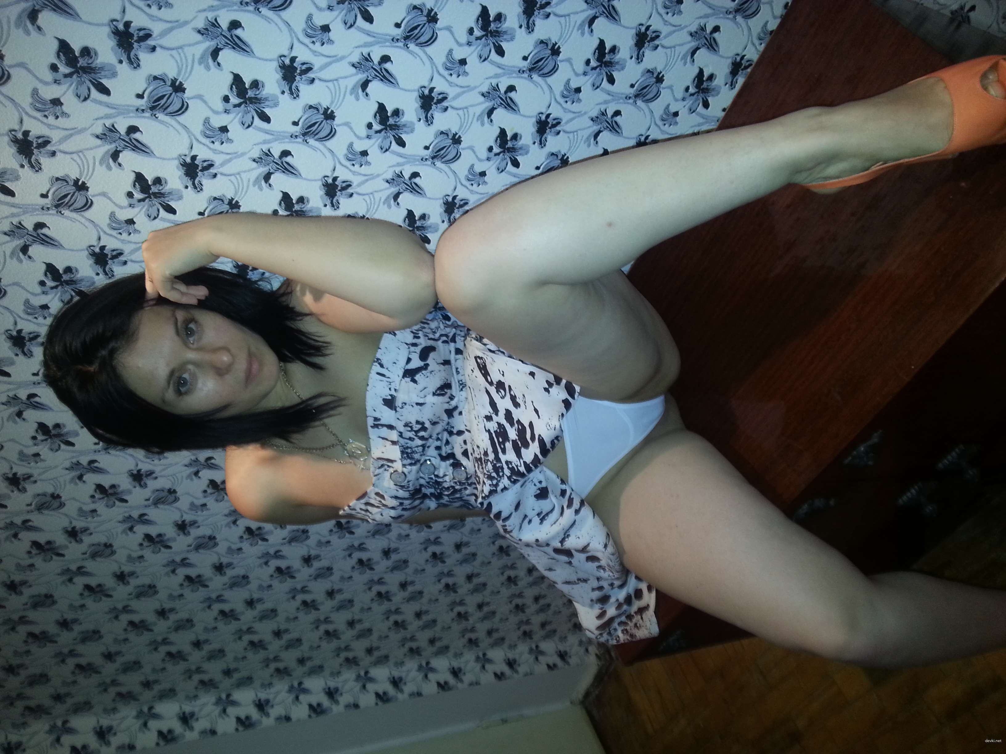 Amateur Woman's Private Porn Photos: Explicit XXX Homemade Pics