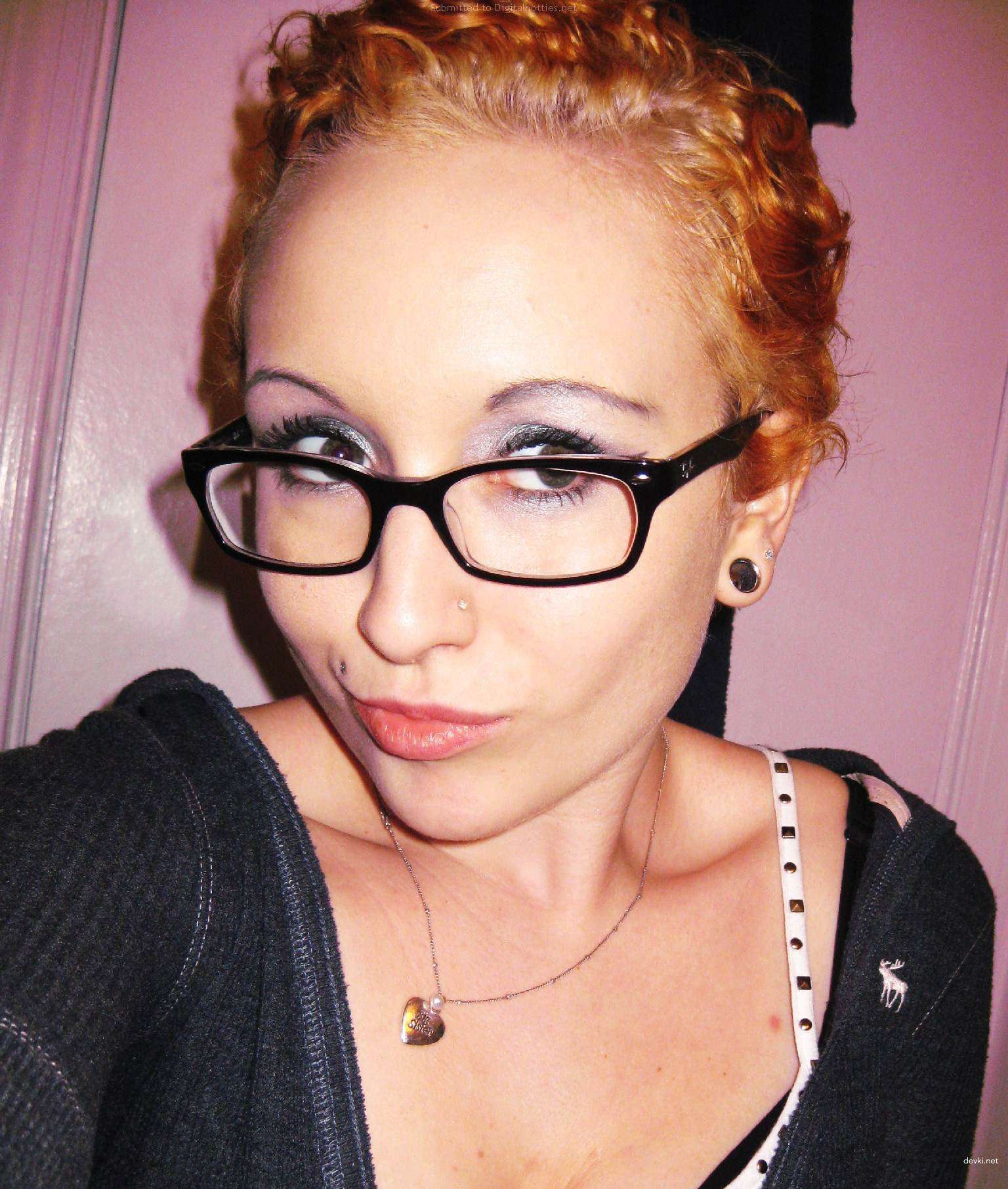 Amateur Blowjob on Camera: Explicit Oral Sex Photo