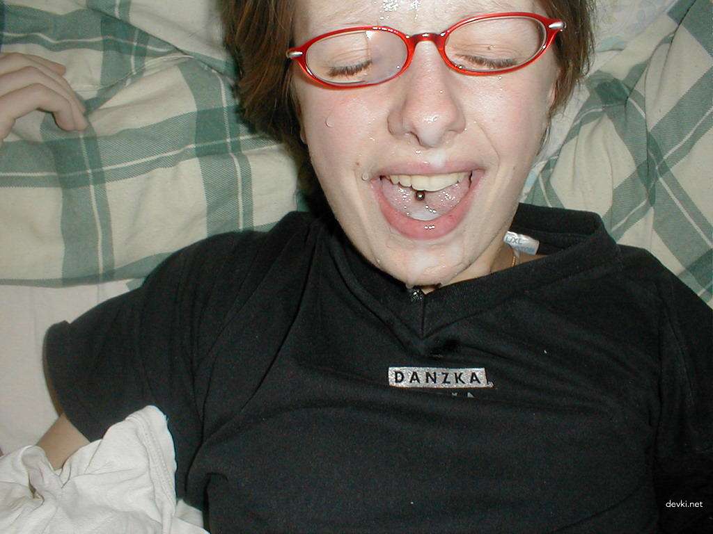 Facial and Oral Cumshot Amateur Porn: Taking Cum on Face and in Mouth