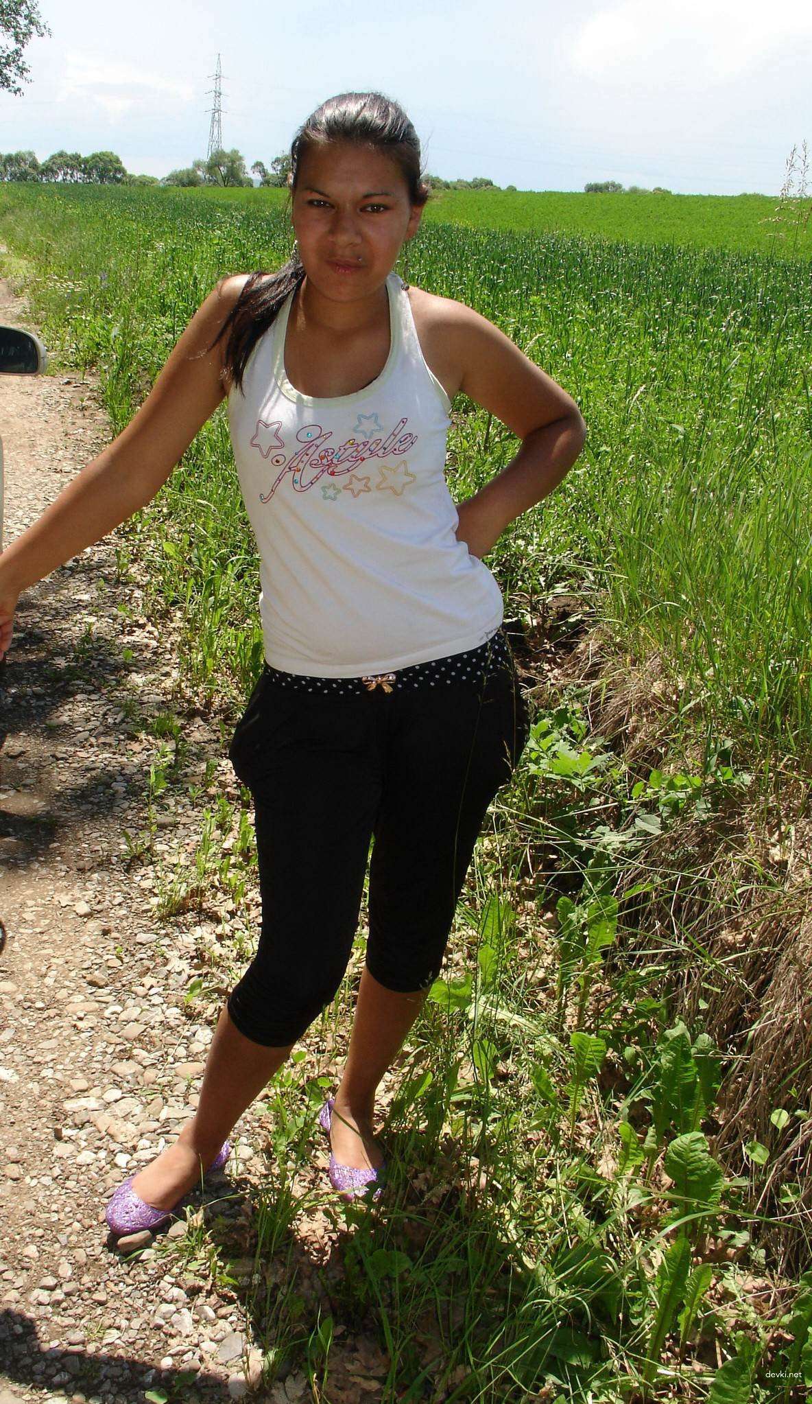 Hot Car Sex Amateur Porn Pics: Hardcore Action in the Backseat