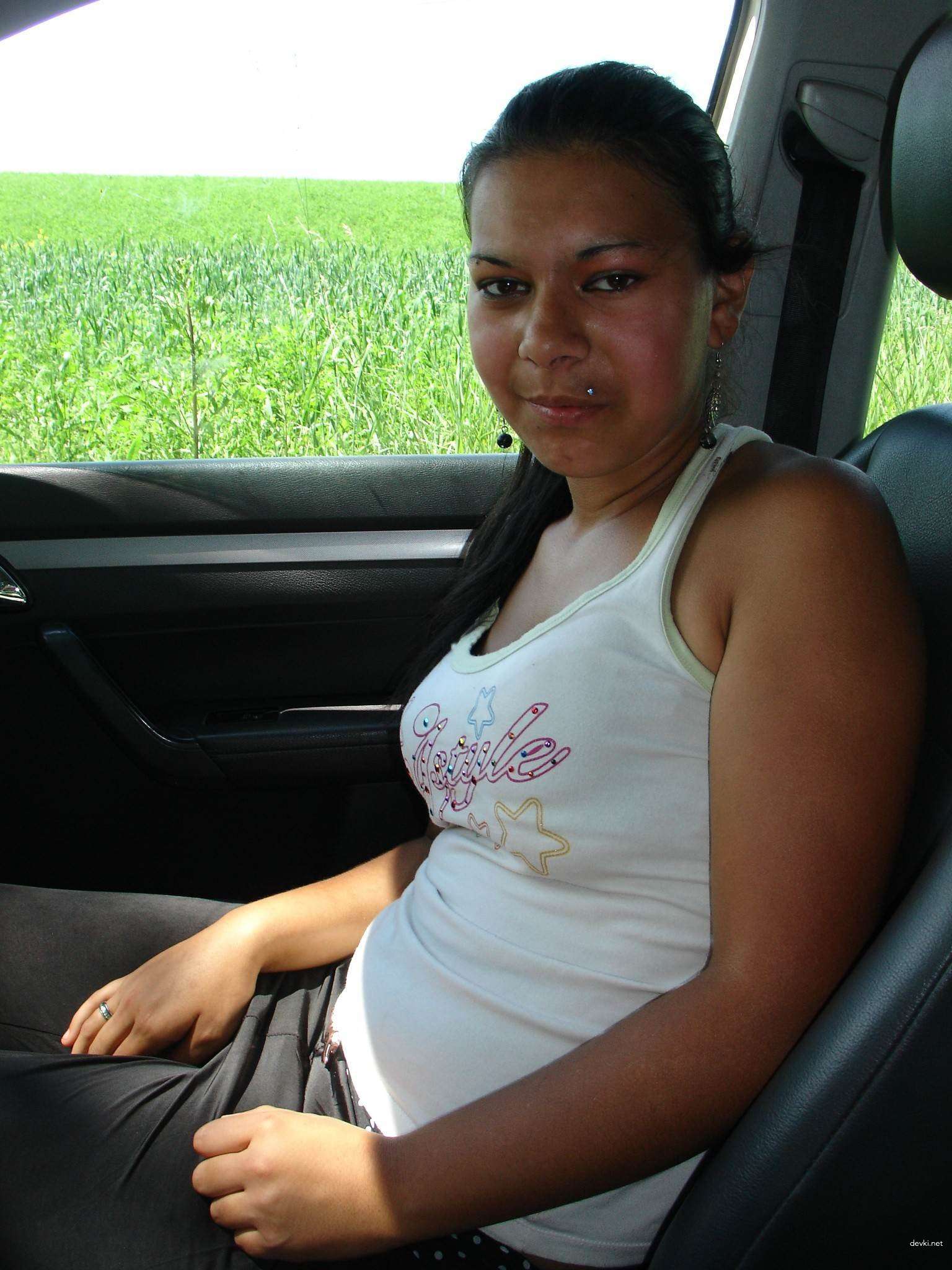 Hot Car Sex Amateur Porn Pics: Hardcore Action in the Backseat